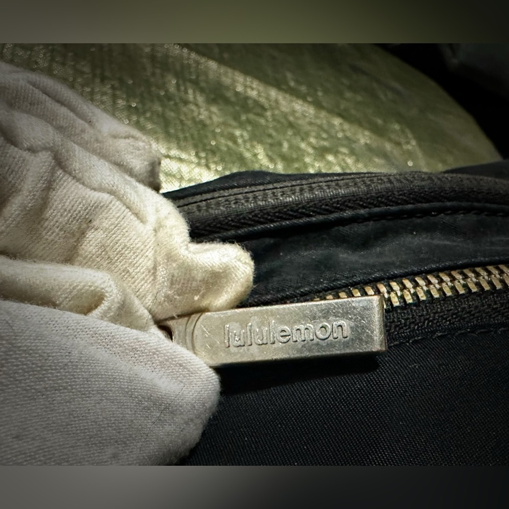 Lululemon Athletica Black Adventurer Belt Bag ❌80% OFF SALE❌ - Picture 9 of 16
